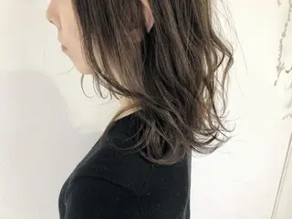 ミディアム reverie【レヴリー】所属・夜23時まで予約🉑 reverieあきらのヘアスタイル