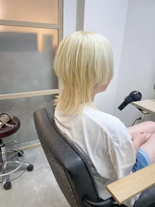 ミディアム ☁️ケアブリーチ￤ ウルフ￤Shioriのヘアスタイル
