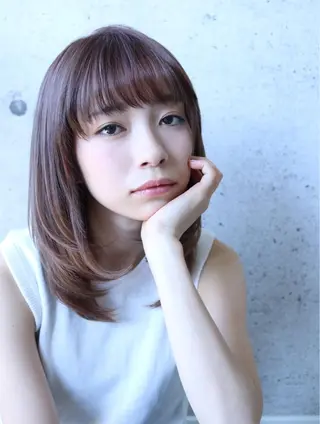 セミロング カラー 統括ディレクター kuriのヘアスタイル