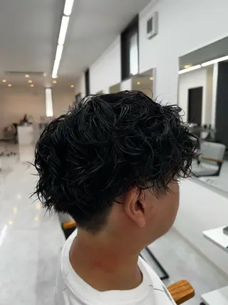 パーマ メンズ 御前  朋也 レイヤー透明感カラーのヘアスタイル