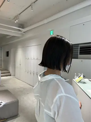 ミディアム Louwe 小島のヘアスタイル
