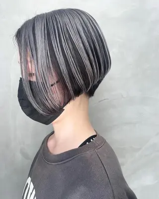 ショート 💜ショート💜 ウルフ、ボブ二色亜美のヘアスタイル