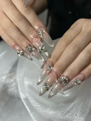 ネイル Luna Gladeのネイルデザイン