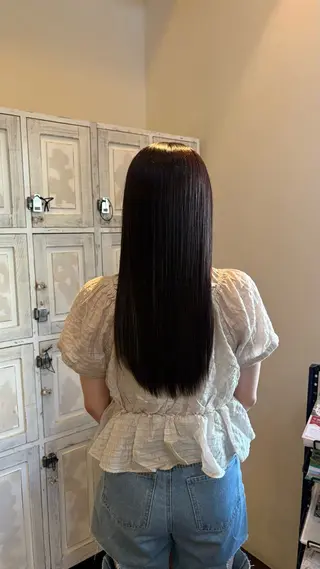 ロング ルプラボウ/ 内藤ほのか/艶カラーのヘアスタイル