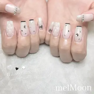 ネイル melMoon .のネイルデザイン