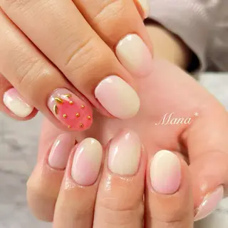 ショート 塚田 由香里のネイルデザイン