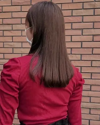 セミロング 高口 雅のヘアスタイル
