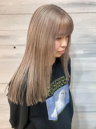 ロング 村岡彩優/松本 /ブリーチ/艶カラーのヘアスタイル