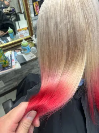 セミロング カラー ハイトーン Arphyのヘアスタイル