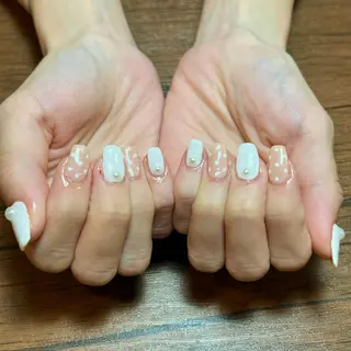 ネイル HENRIETTA NAILSALONのネイルデザイン