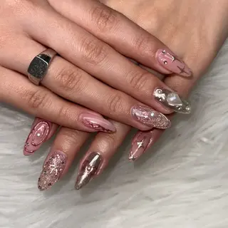 ネイル 💖𝓜𝓲𝓸 /3月予約受付中💖のネイルデザイン