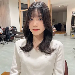 ミディアム カラー 江藤貴基 レイヤー カット【駅徒歩⑥歩】のヘアスタイル