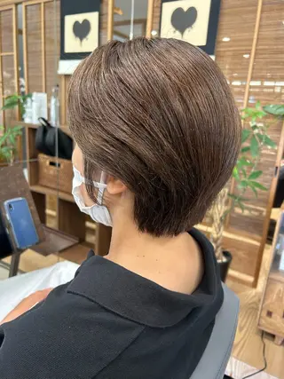 ショート 小島 千春のヘアスタイル