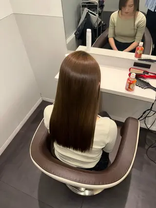 セミロング 美髪特化✨ 伊織✨縮毛矯正✨のヘアスタイル