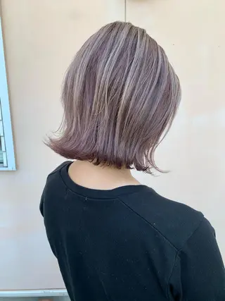 ミディアム カラー yui .のヘアスタイル