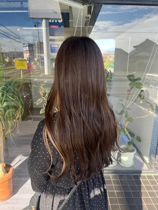 セミロング alu yuinaのヘアスタイル