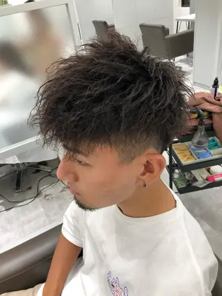 ショート カラー パーマ メンズ 関西センターパート メンズモデル募集のヘアスタイル