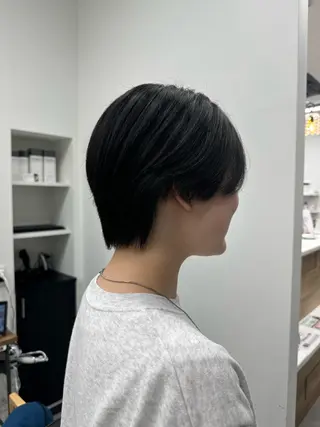 ショート カラー 𝘀𝗮𝗲 ⑅*/ 艶髪/ショートボブのヘアスタイル