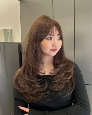 ロング 大人レイヤー/艶美髪 🇺🇸TOMONAのヘアスタイル