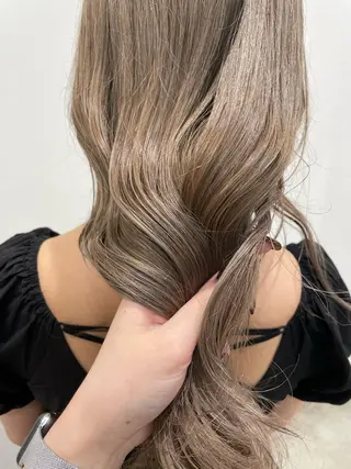 ロング カラー mir MIYUのヘアスタイル