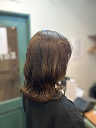 カラー SALOWIN 新宿三丁目me+所属・レイヤー/ボブ/ パーマ/HARUKAのヘアスタイル