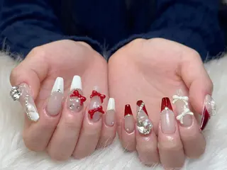 ネイル NIE MoMoのネイルデザイン