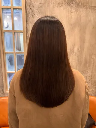 ロング アベ ナツミのヘアスタイル