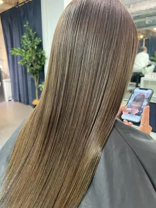 セミロング カラー ハイトーン&髪質改善 &韓国エクステ🤎のヘアスタイル
