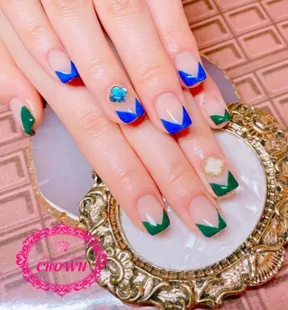 ネイル CROWN プライベートサロンのネイルデザイン