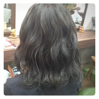 ミディアム セミロング ロング カラー パーマ ヘアアレンジ 🟦髪質改善6年 💊YAMAMOTOのヘアスタイル