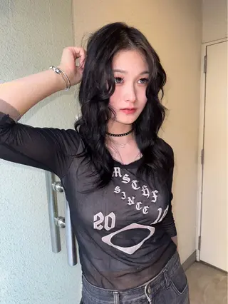 セミロング SIKI所属・SIKI ゆうのヘアスタイル