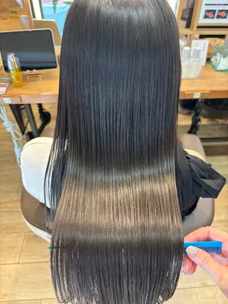 ロング ゆうこ🍀髪質改善/ ストレート/艶カラーのヘアスタイル