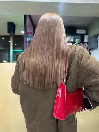 ロング カラー パーマ ヘアアレンジ キッズ ネイル マツエク・マツパ アイブロウ ハイトーン/透け感 カラー🎀真香のヘアスタイル