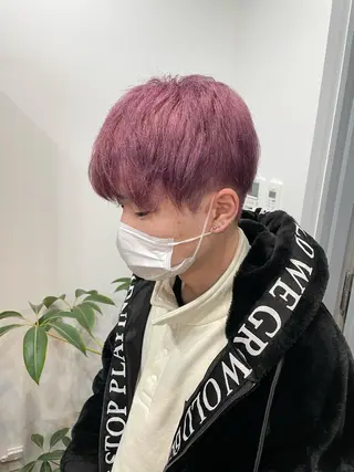 カラー メンズ ミルクティー× グレージュMOMOのヘアスタイル