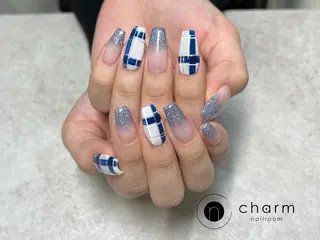 ネイル ネイルルーム チャームのネイルデザイン