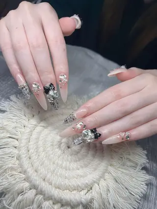 ネイル Lee Nails チップ長さだし専門店のネイルデザイン