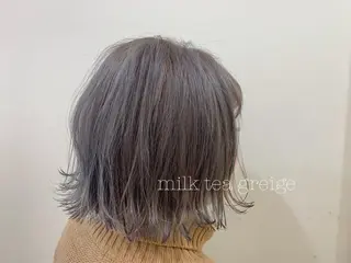 ショート カラー ぱつっとボブ/ 小野あかねのヘアスタイル