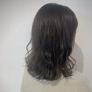 ミディアム カラー ヘアアレンジ 🦋レイヤーカット ミドリカワ🦋のヘアスタイル