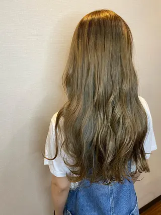 ロング カラー 美髪 カラーリストのヘアスタイル