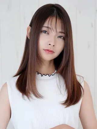 セミロング 髪質改善/ハイライト 小林秀樹のヘアスタイル