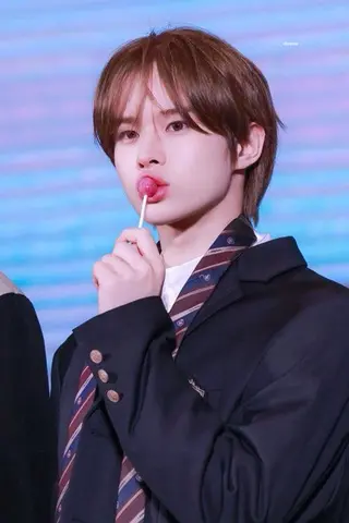 ショート メンズ 絶対垢抜けレイヤー/ 透明感カラーリョウヤのヘアスタイル