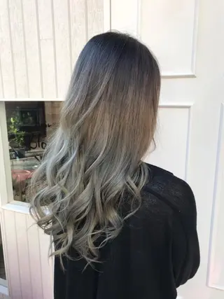 ロング カラー 🫟Blanco🫟 Color&Careのヘアスタイル