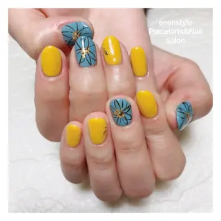 ショート ネイル 👑enen style👑のネイルデザイン