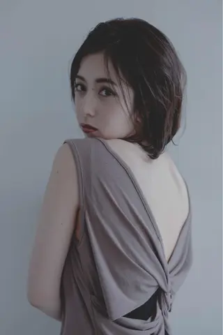ショート カラー ツジガキ ユウスケのヘアスタイル