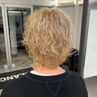 カラー メンズ パーマ/ハイトーン/ レイヤー/伊藤萌のヘアスタイル