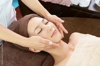 total beauty salon  UNCHEL EYE所属・UNCHEL Beauty 佐藤のエステ・リラクイメージ