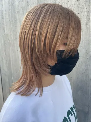 ミディアム 鎌田 愛のヘアスタイル