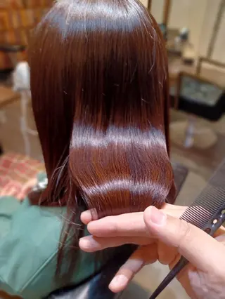 セミロング ✂️✂️徳　田✂️ ✂️のヘアスタイル