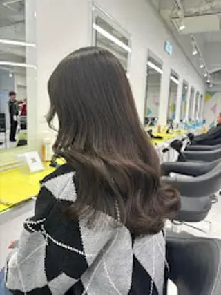 カラー 🫧 THEATER 【公式】🫧天神🫧のヘアスタイル