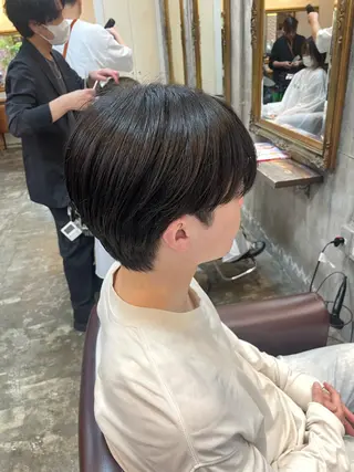 メンズ 梅本 春菜のヘアスタイル